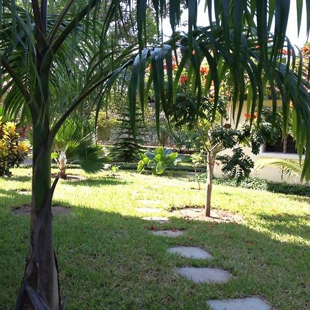 Villa Lamuhouse Playa de Diani Exterior foto