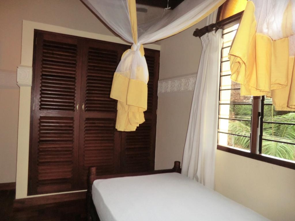 Villa Lamuhouse Playa de Diani Habitación foto