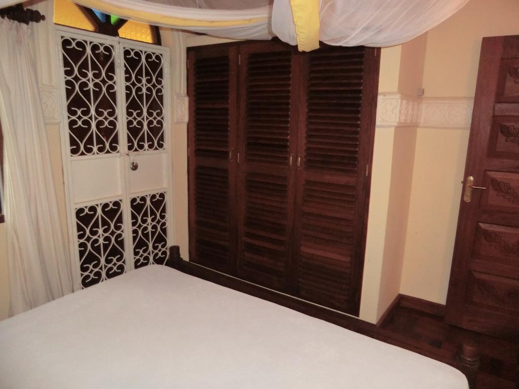 Villa Lamuhouse Playa de Diani Habitación foto